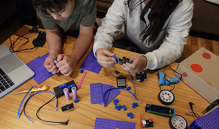 Kit de robótica de Smart Team con componentes electrónicos